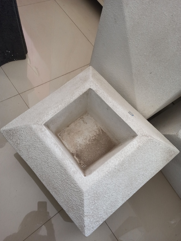 Vase plastique Balnc