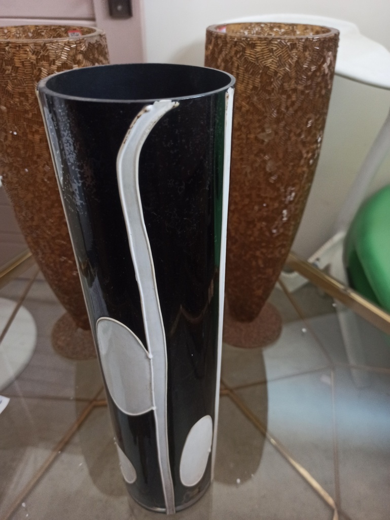 Vase Noir et Blanc
