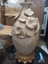 Vase beige doré